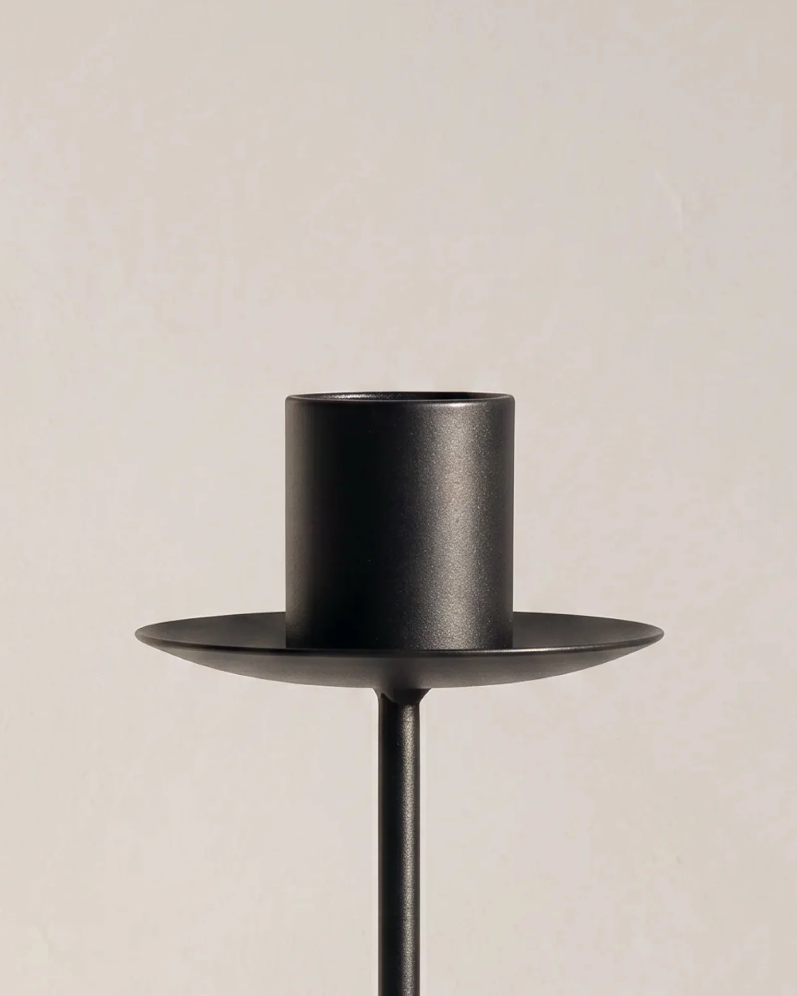 Wave candle holder detail 